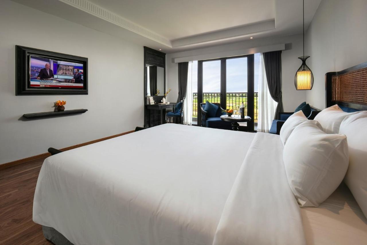 होटल Shining Riverside Boutique & 4*