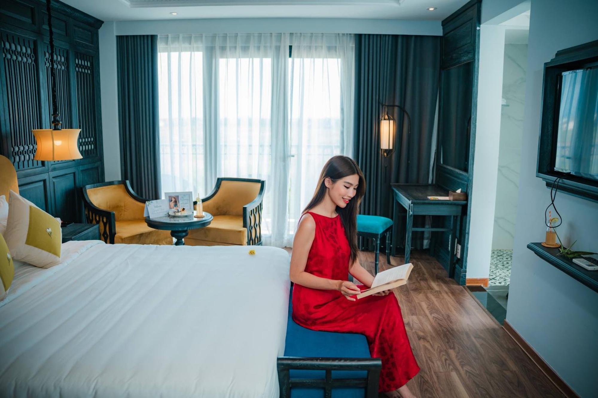 होटल Shining Riverside Boutique & 4*